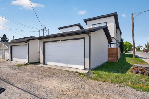1704 26A Street Sw, Calgary, AB - Outdoor With Exterior