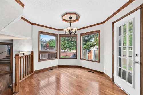 2509 Douglas Woods Link Se, Calgary, AB - Indoor Photo Showing Other Room