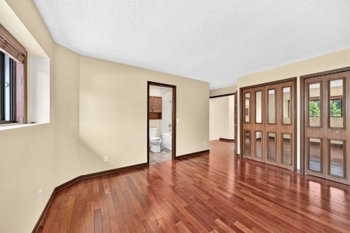 2509 Douglas Woods Link Se, Calgary, AB - Indoor Photo Showing Other Room