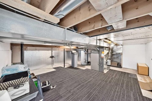 2509 Douglas Woods Link Se, Calgary, AB - Indoor Photo Showing Other Room