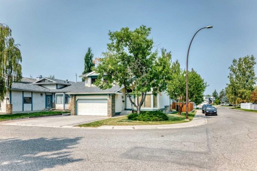 2509 Douglas Woods Link Se, Calgary, AB - Outdoor With Facade