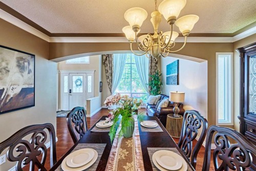 46 Hampstead Manor Nw, Calgary, AB - Indoor Photo Showing Dining Room