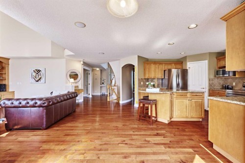 46 Hampstead Manor Nw, Calgary, AB - Indoor Photo Showing Kitchen