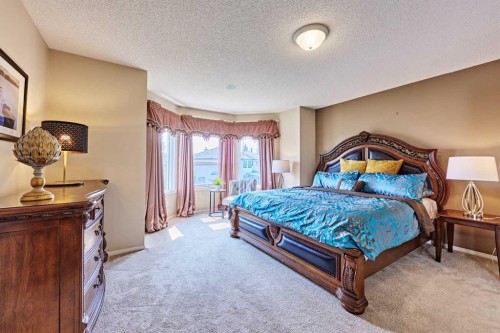 46 Hampstead Manor Nw, Calgary, AB - Indoor Photo Showing Bedroom