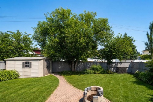 136 Harvest Hills Drive Ne, Calgary, AB - Outdoor With Backyard