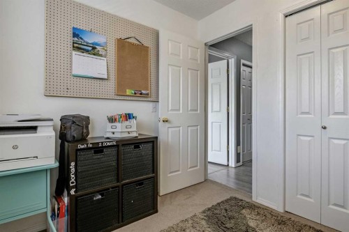 511 Killarney Glen Court Sw, Calgary, AB - Indoor Photo Showing Other Room