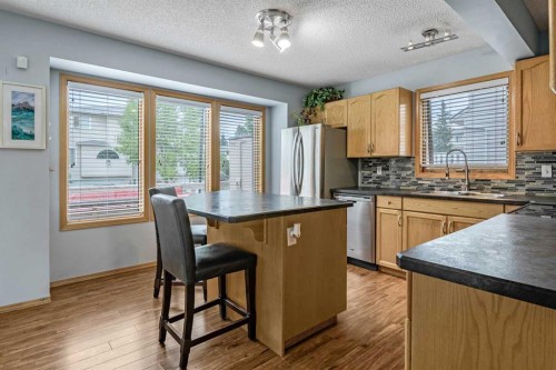 511 Killarney Glen Court Sw, Calgary, AB - Indoor Photo Showing Other Room