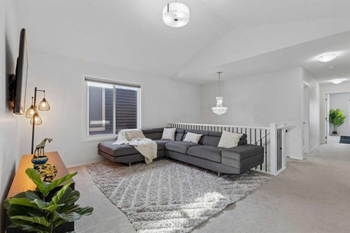 159 Belmont Terrace Sw, Calgary, AB - Indoor Photo Showing Living Room