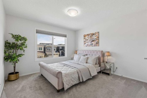 159 Belmont Terrace Sw, Calgary, AB - Indoor Photo Showing Bedroom