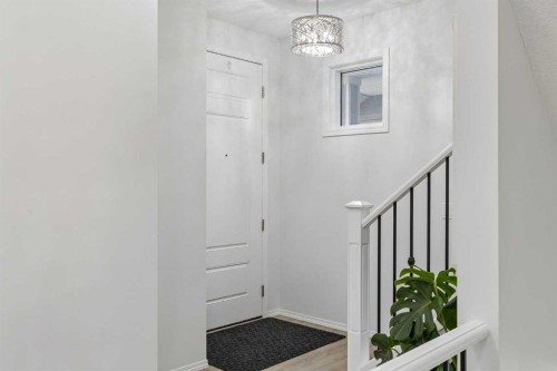 159 Belmont Terrace Sw, Calgary, AB - Indoor Photo Showing Other Room