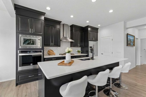 159 Belmont Terrace Sw, Calgary, AB - Indoor Photo Showing Kitchen With Double Sink With Upgraded Kitchen