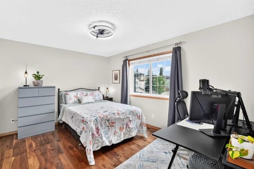 145 Panamount Place Nw, Calgary, AB - Indoor Photo Showing Bedroom