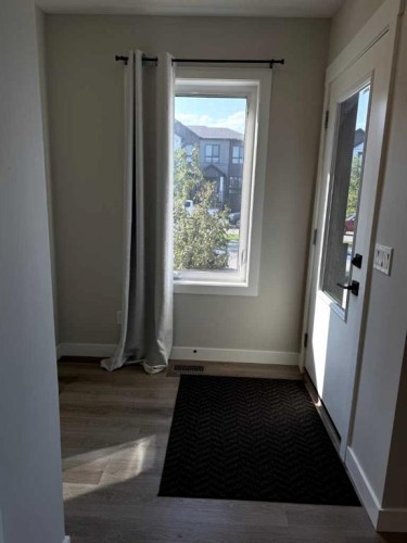 24 Silverton Glen Green Sw, Calgary, AB 