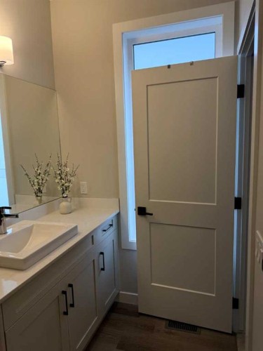24 Silverton Glen Green Sw, Calgary, AB 