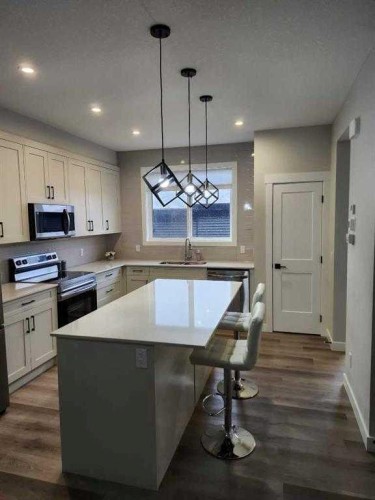 24 Silverton Glen Green Sw, Calgary, AB 