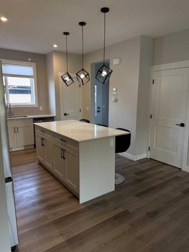 24 Silverton Glen Green Sw, Calgary, AB 