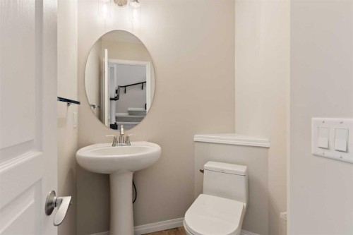 59 Elgin Meadows Park Se, Calgary, AB - Indoor Photo Showing Bathroom