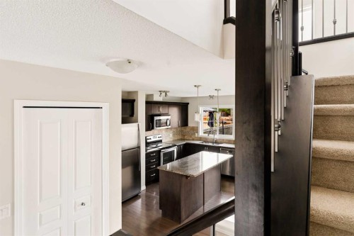 59 Elgin Meadows Park Se, Calgary, AB - Indoor Photo Showing Kitchen