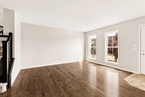 59 Elgin Meadows Park Se, Calgary, AB - Indoor Photo Showing Other Room