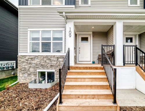 109-525 River Heights Drive  Cochrane, AB T4C 3E3