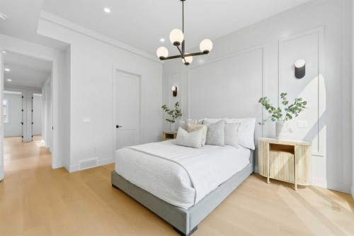 2714 3 Avenue Nw, Calgary, AB - Indoor Photo Showing Bedroom
