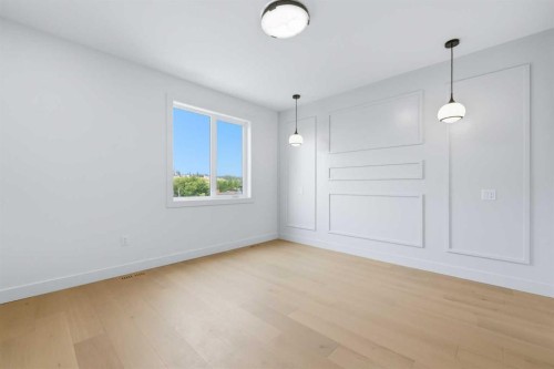 2714 3 Avenue Nw, Calgary, AB - Indoor Photo Showing Other Room