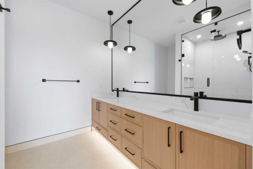 2714 3 Avenue Nw, Calgary, AB - Indoor
