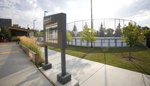 2714 3 Avenue Nw, Calgary, AB - Outdoor