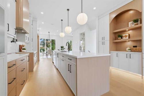 2714 3 Avenue Nw, Calgary, AB - Indoor Photo Showing Kitchen With Upgraded Kitchen