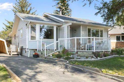 243 Radcliffe Place Se, Calgary, AB - Outdoor With Deck Patio Veranda
