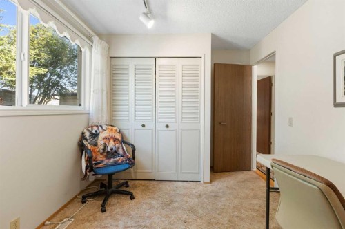 243 Radcliffe Place Se, Calgary, AB - Indoor Photo Showing Other Room