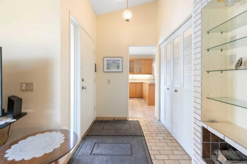 243 Radcliffe Place Se, Calgary, AB - Indoor Photo Showing Other Room