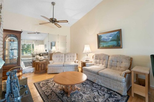 243 Radcliffe Place Se, Calgary, AB - Indoor Photo Showing Living Room