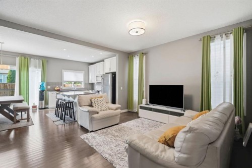 98 Panton Way Nw, Calgary, AB - Indoor Photo Showing Living Room