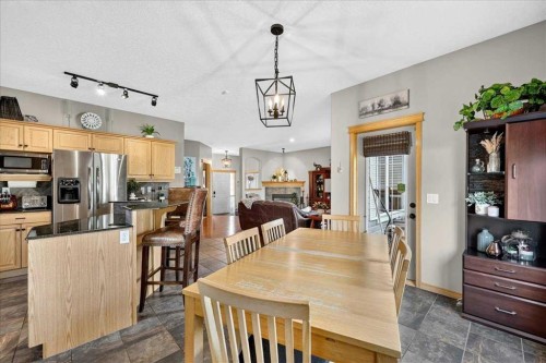 1418 Kings Heights Boulevard Se, Airdrie, AB - Indoor