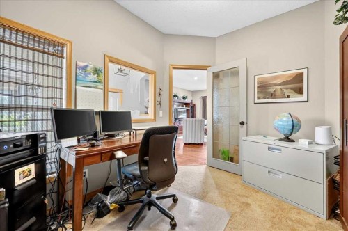 1418 Kings Heights Boulevard Se, Airdrie, AB - Indoor Photo Showing Office