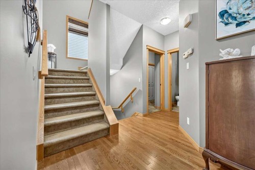 1418 Kings Heights Boulevard Se, Airdrie, AB - Indoor Photo Showing Other Room