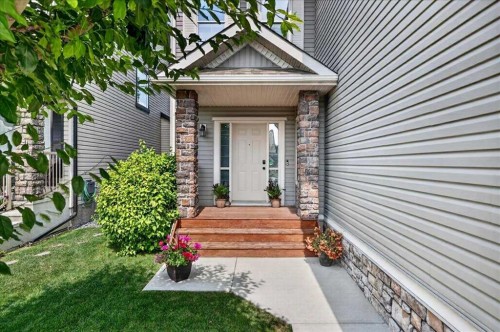 1418 Kings Heights Boulevard Se, Airdrie, AB - Outdoor