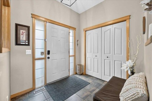 1418 Kings Heights Boulevard Se, Airdrie, AB - Indoor Photo Showing Other Room