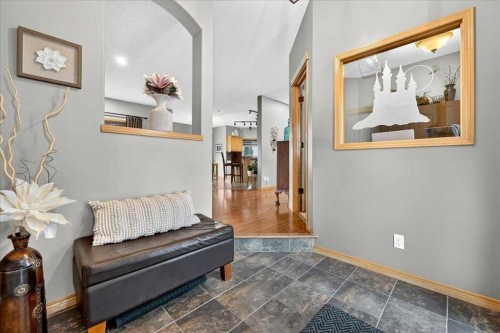 1418 Kings Heights Boulevard Se, Airdrie, AB - Indoor Photo Showing Other Room