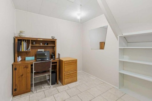 9511 Academy Drive Se, Calgary, AB - Indoor