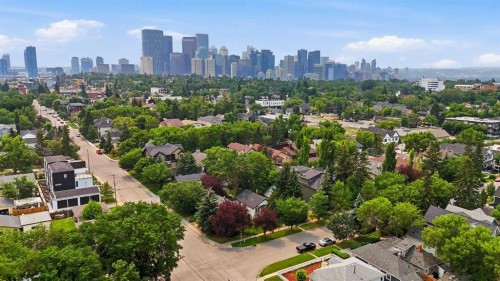 439 13 Avenue Ne, Calgary, AB - Outdoor With View