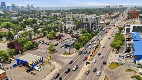 439 13 Avenue Ne, Calgary, AB - Outdoor With View