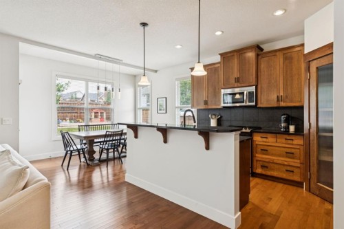 70 Cortina Way Sw, Calgary, AB - Indoor Photo Showing Kitchen