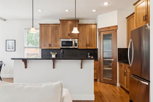 70 Cortina Way Sw, Calgary, AB - Indoor Photo Showing Kitchen