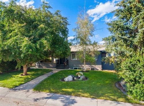436 Attica Drive Se, Calgary, AB - Outdoor