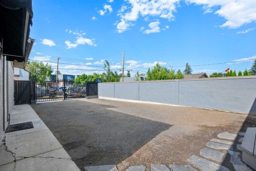 436 Attica Drive Se, Calgary, AB - Outdoor