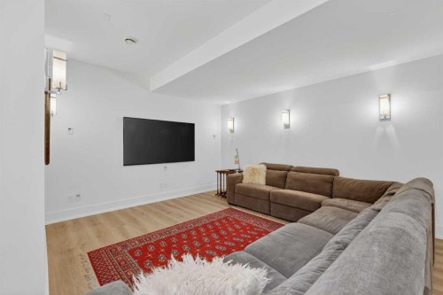 3936 1A Street Sw, Calgary, AB - Indoor Photo Showing Living Room