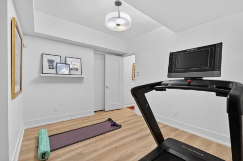 3936 1A Street Sw, Calgary, AB - Indoor