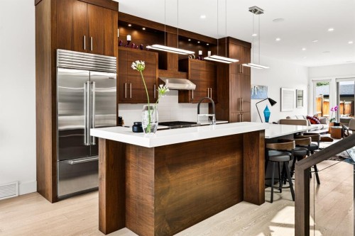 3936 1A Street Sw, Calgary, AB - Indoor Photo Showing Kitchen With Upgraded Kitchen